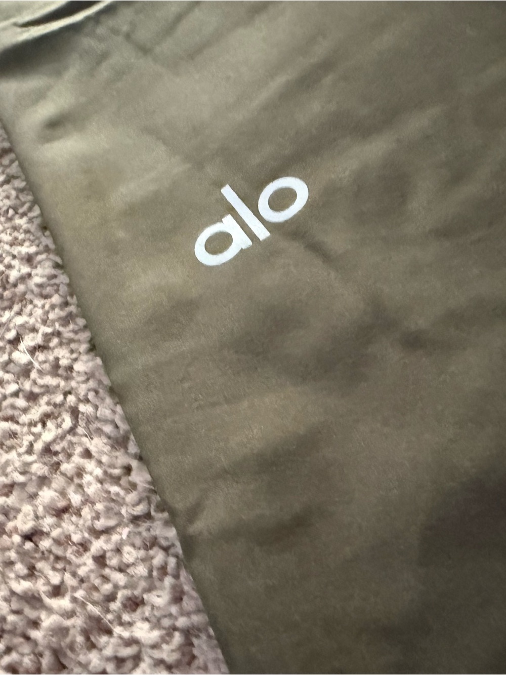 ALO Yoga Olive Green High-Rise Wide-Leg Pants - Picture 3 of 6